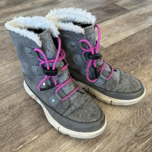 SOREL Youth Whitney II Joan Lace Boots - Felt Fabric and Colorful Laces - Picture 10 of 13